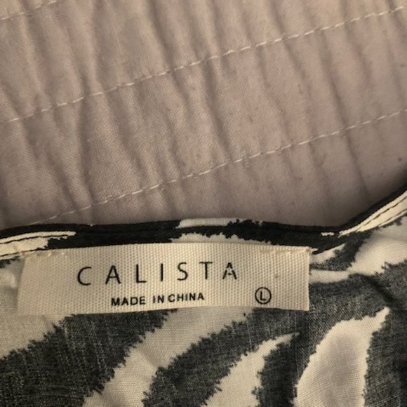 Top - Picture 2 of 2